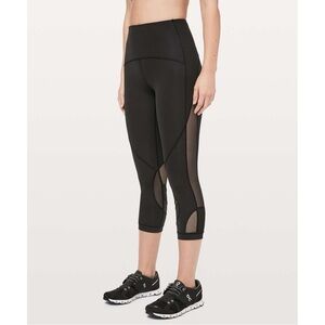 Lululemon | Clear The Court Crop Mesh 21” Black Size 6